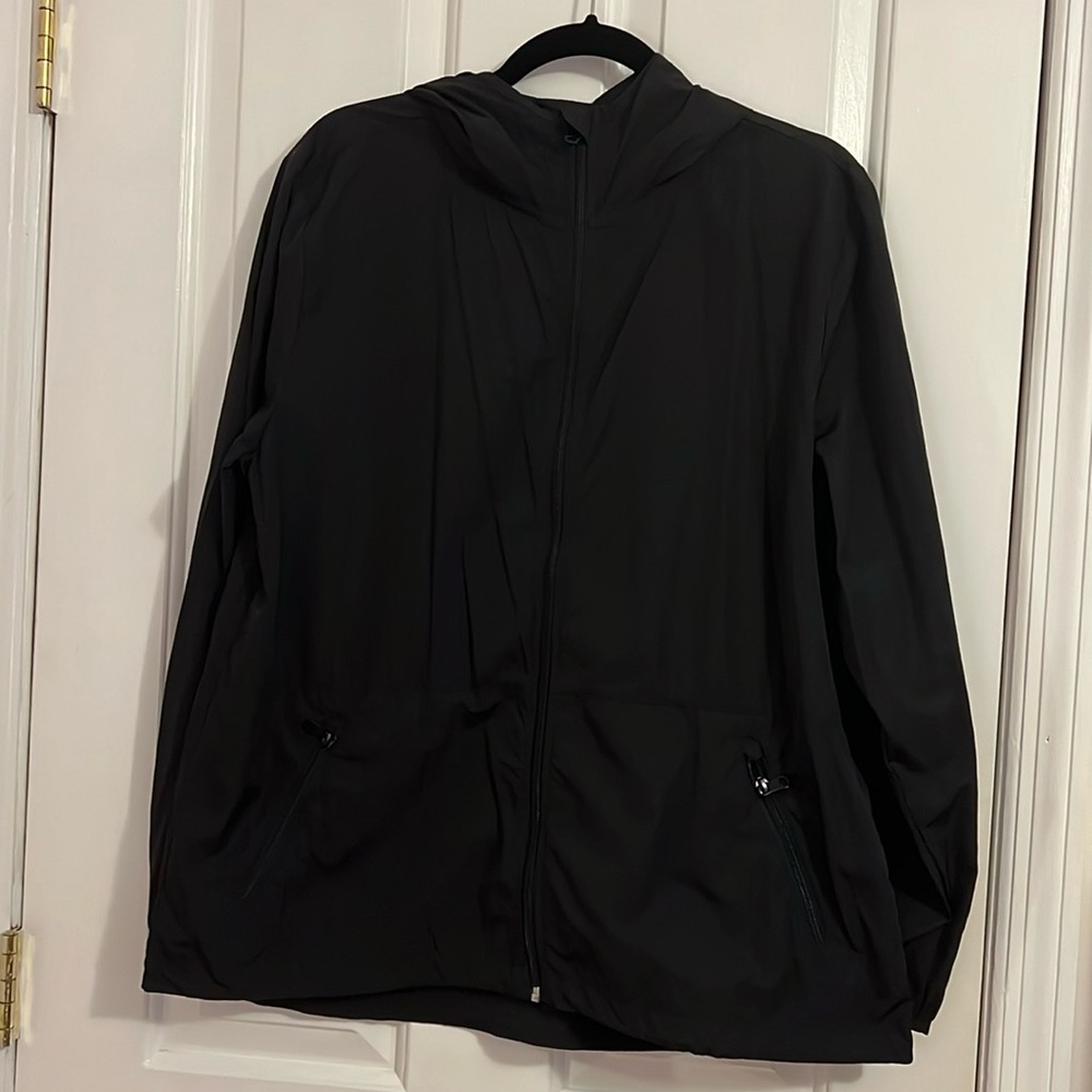 Offline by Aerie Windbreaker in Black